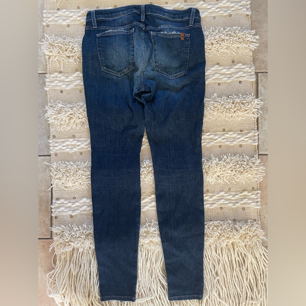 The Icon Ankle Distressed Skinny Jeans
JOE'S